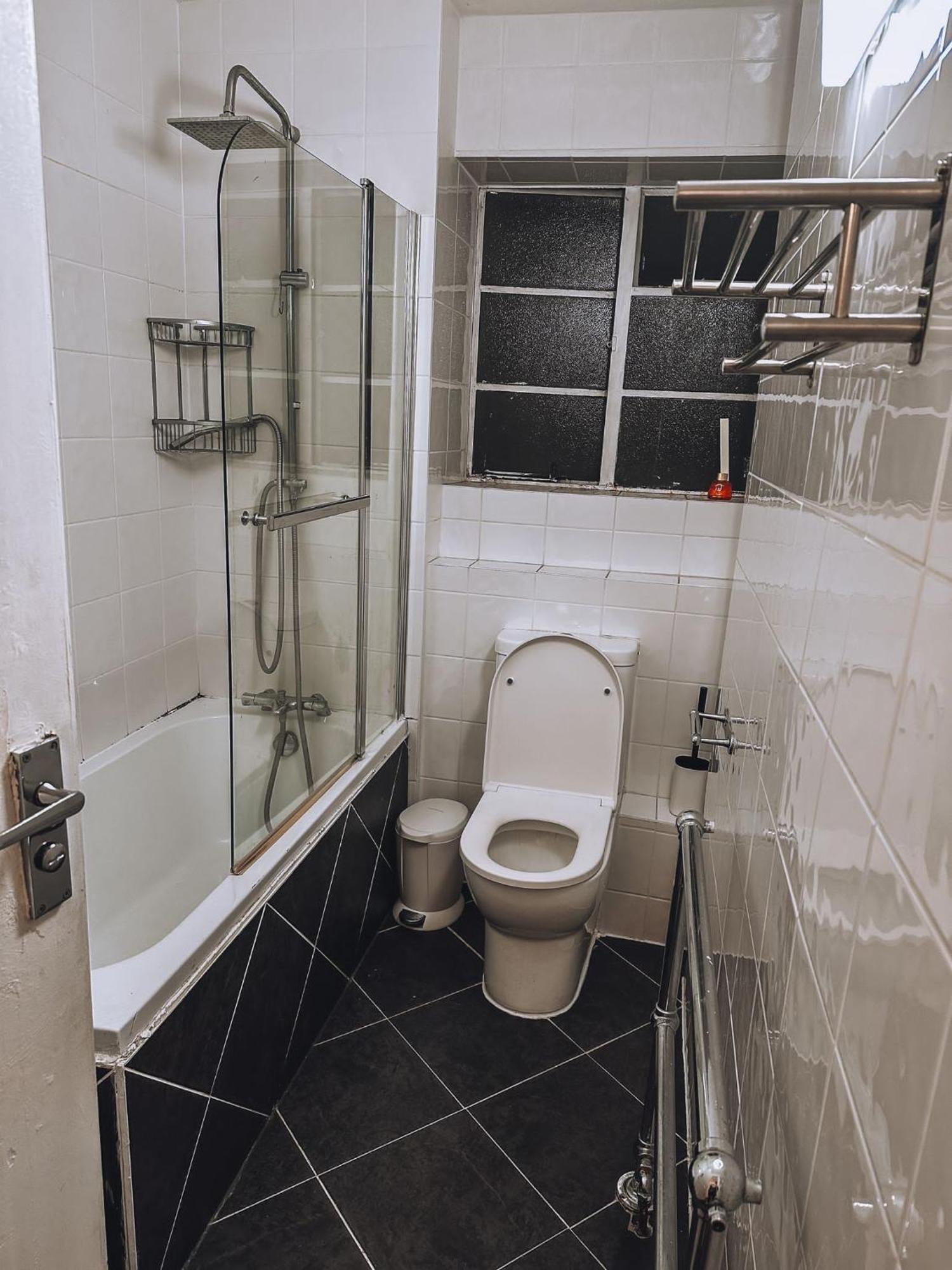 Cosy 2 Bedroom Apartment In Swiss Cottage. London Ngoại thất bức ảnh