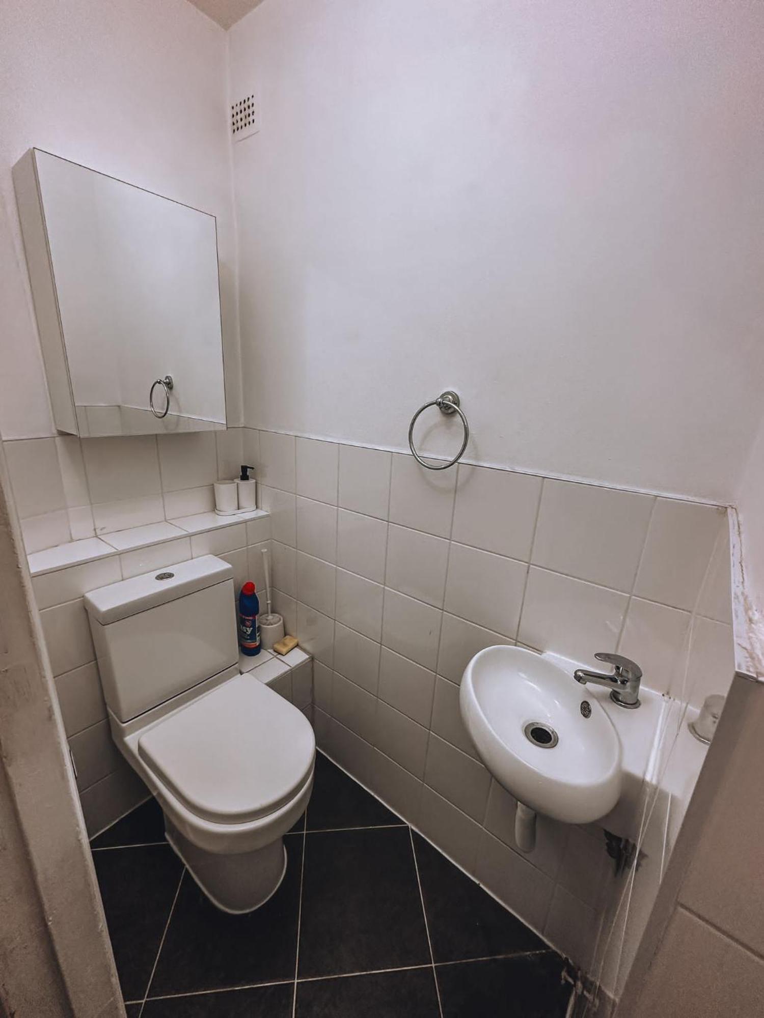 Cosy 2 Bedroom Apartment In Swiss Cottage. London Ngoại thất bức ảnh